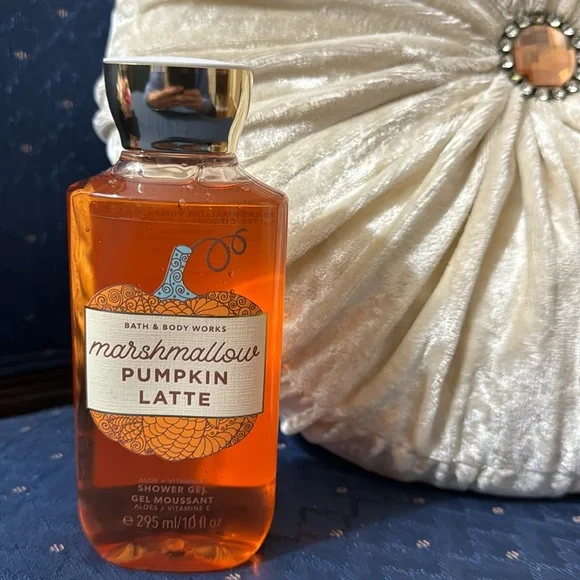 BATH & BODY WORKS SET. . . MARSHALL PUMPKIN LATTE SCENT - Picture 5 of 6